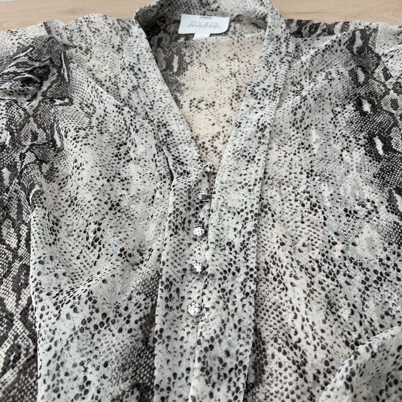 Mare Mare x Anthropologie Puff Sleeve Grey & White Python Print Sheer Blouse (L) - Picture 10 of 16